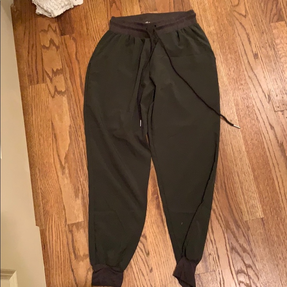 URBAN OUTFITTERS joggers